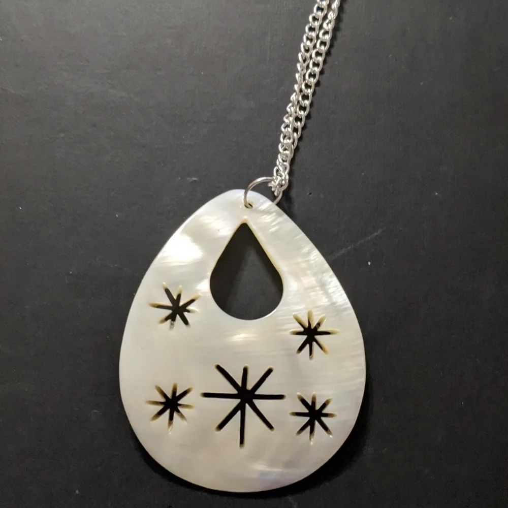 Silver Tone White Mother of Pearl Curved Teardrop Pendant Statement Necklace